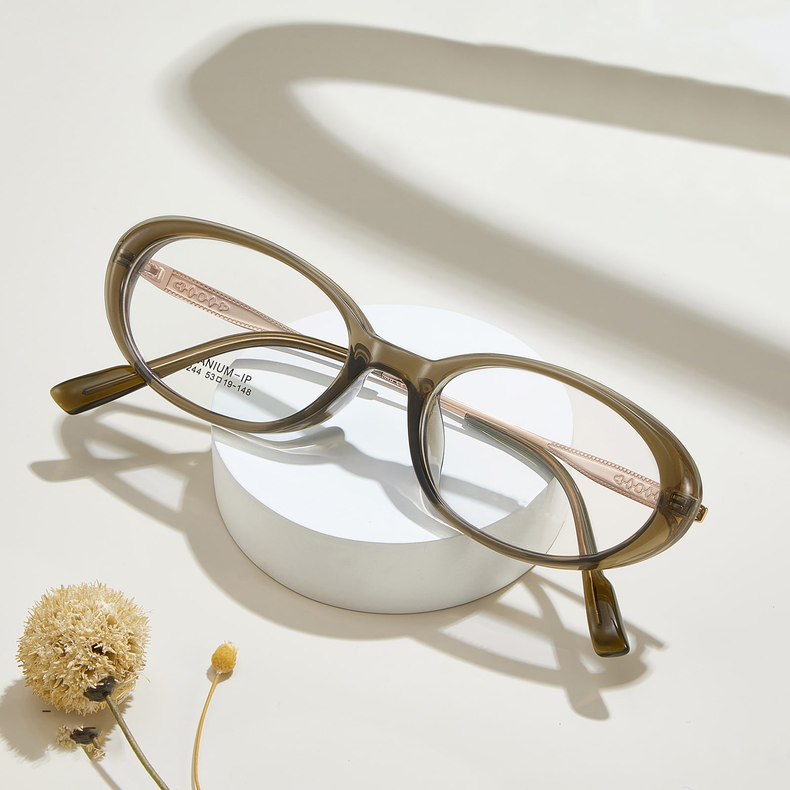 M8244 Gloiní Tíotáiniam Frith-Chreimeadh Oval Wide-Resistant β