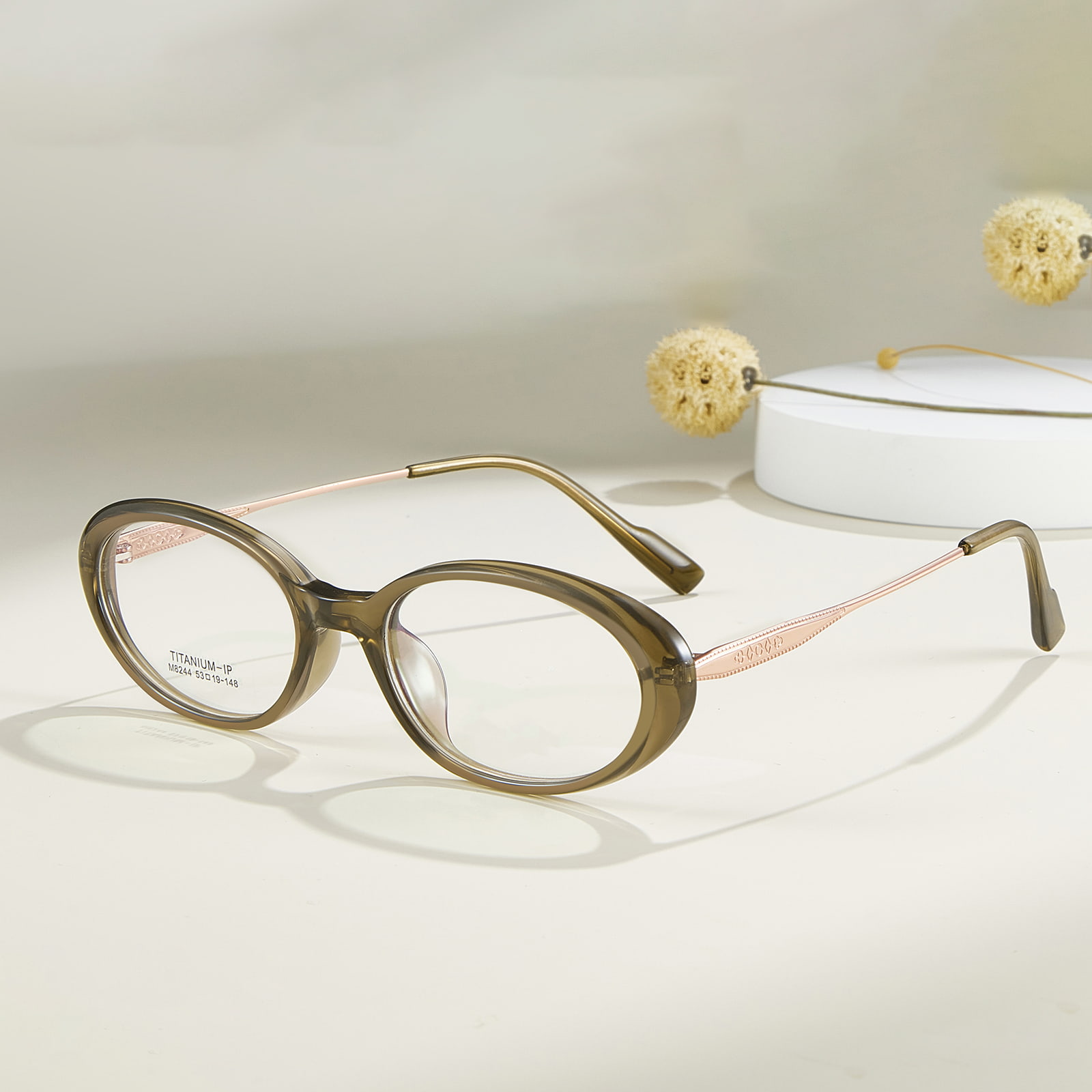 M8244 Gloiní Tíotáiniam Frith-Chreimeadh Oval Wide-Resistant β
