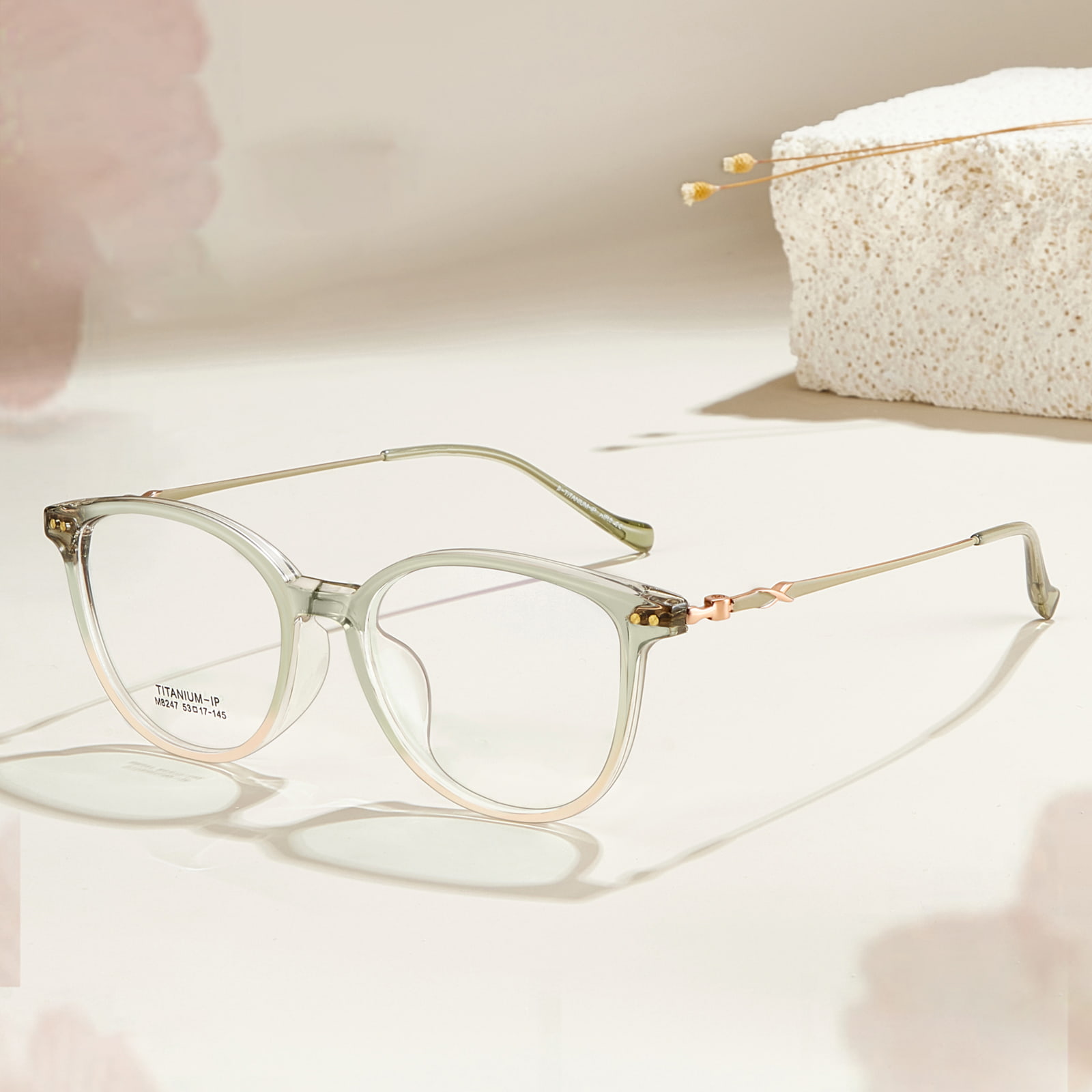Gloiní Tíotáiniam Béite Imeall Leathnaithe Ultralight M8247